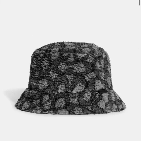 Coach | Accessories | New Coach Signature Sherpa Bucket Hat  display picture 1